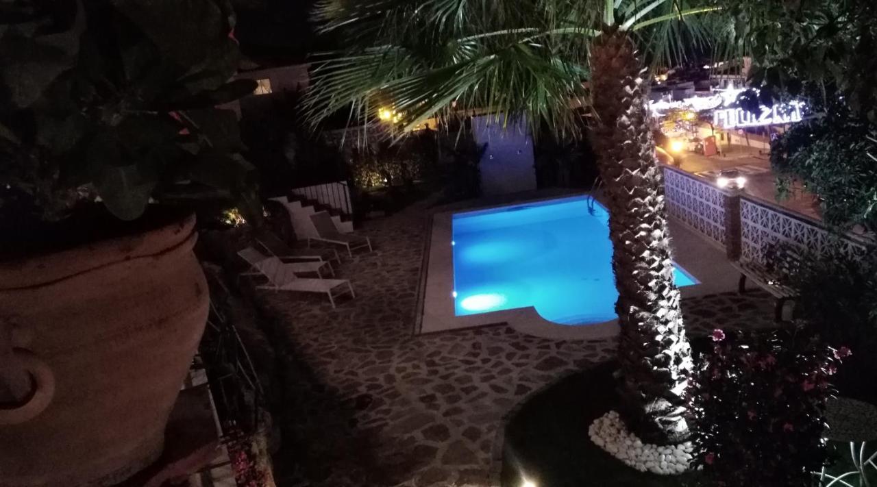 Boutique X Pueblo, Benalmadena Hotel Luaran gambar